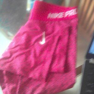 Nike Pro Capri Leggings